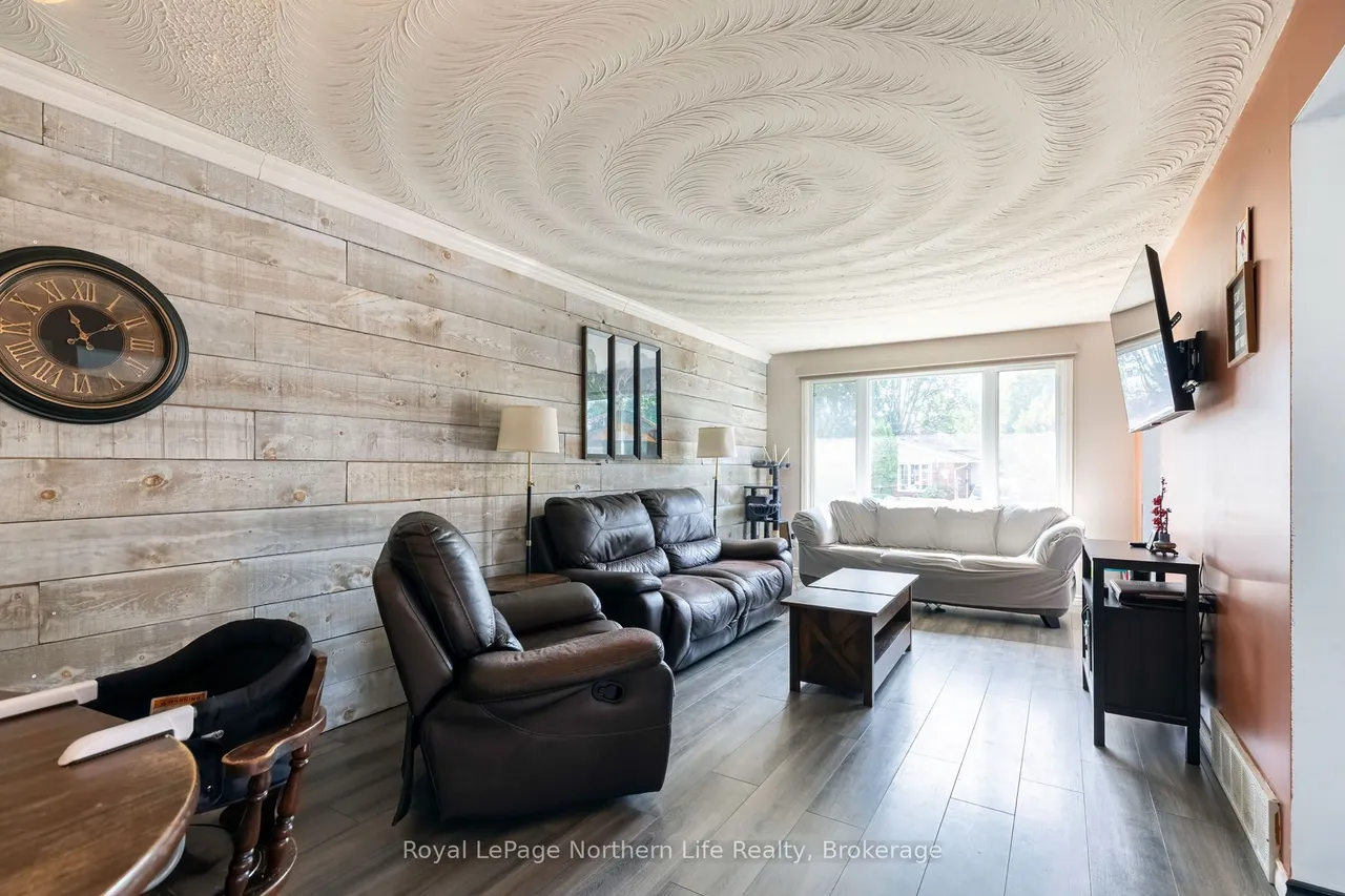 23 Harris Drive — photo 3