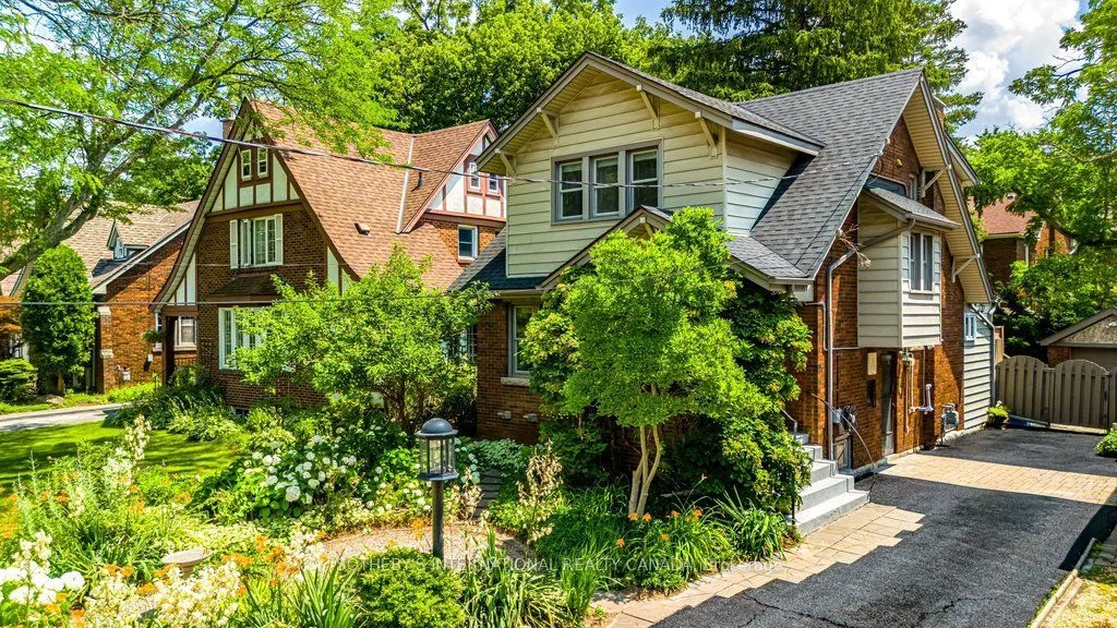 100 Dalewood Crescent — photo 3