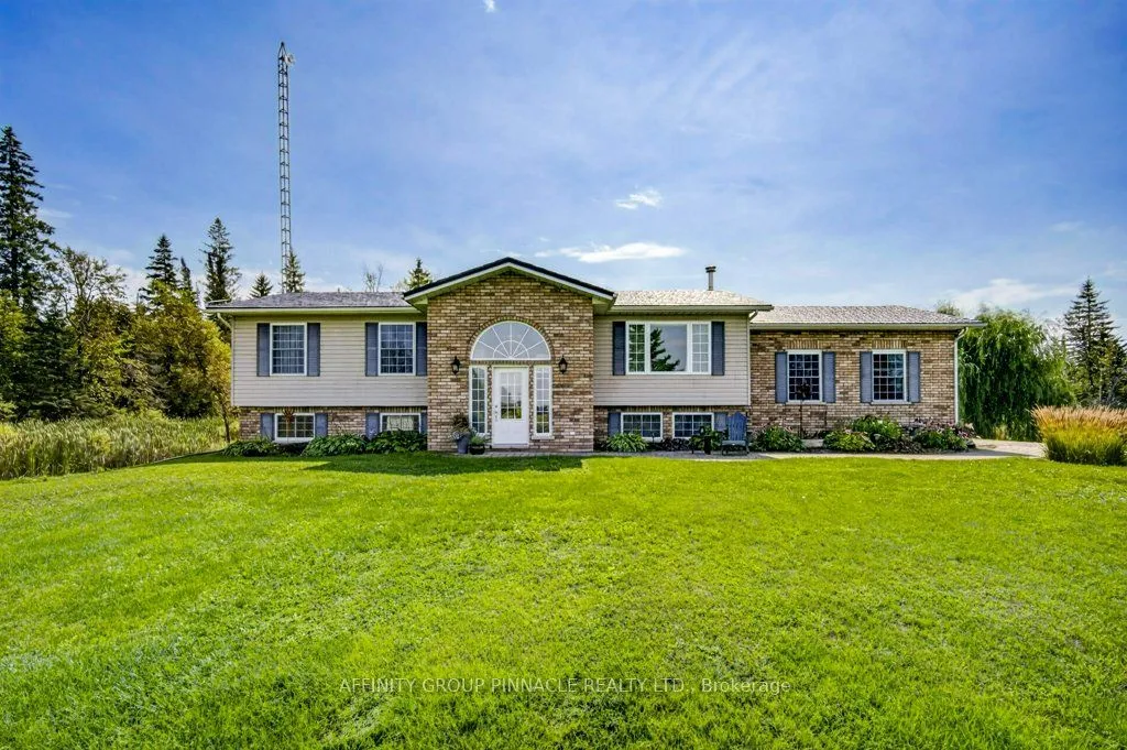 838 Traceys Hill Road