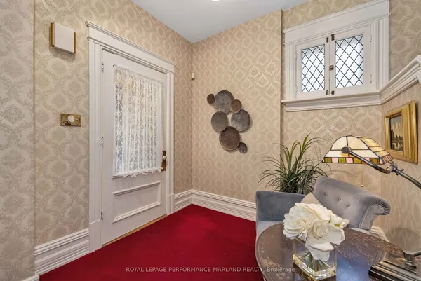 35 Wilton Crescent — photo 2