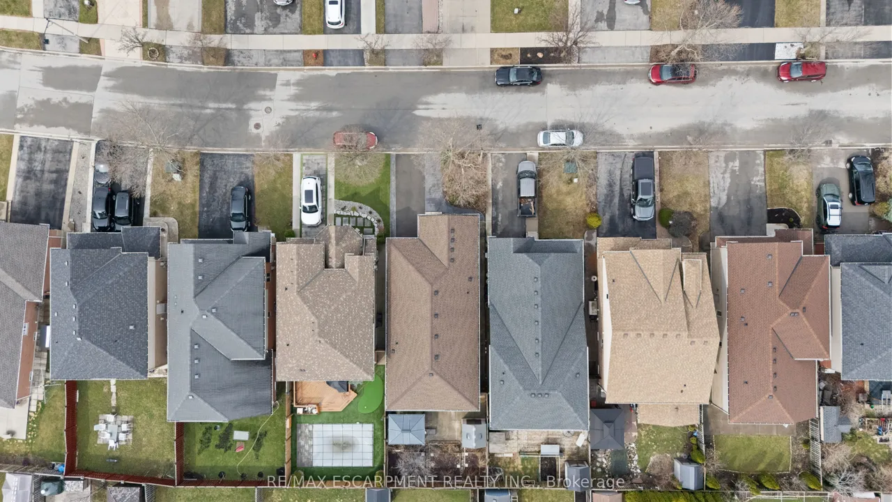 39 McKibbon Avenue — photo 35