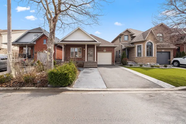 39 McKibbon Avenue