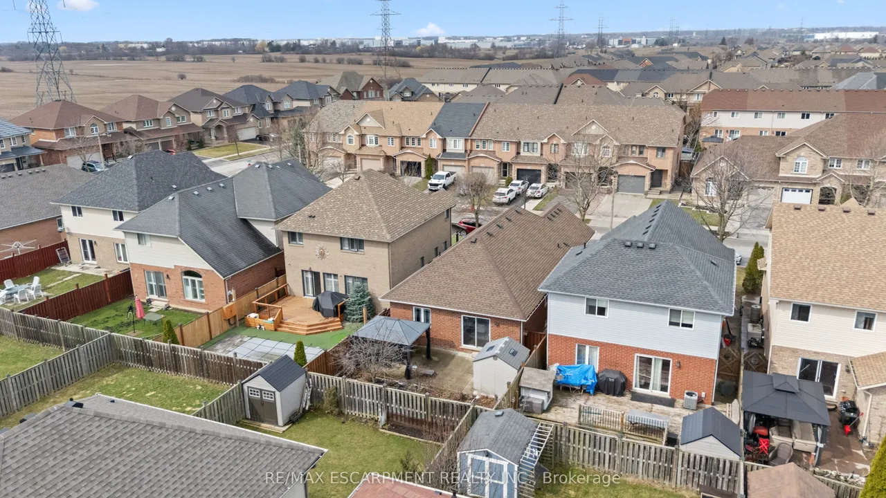 39 McKibbon Avenue — photo 34