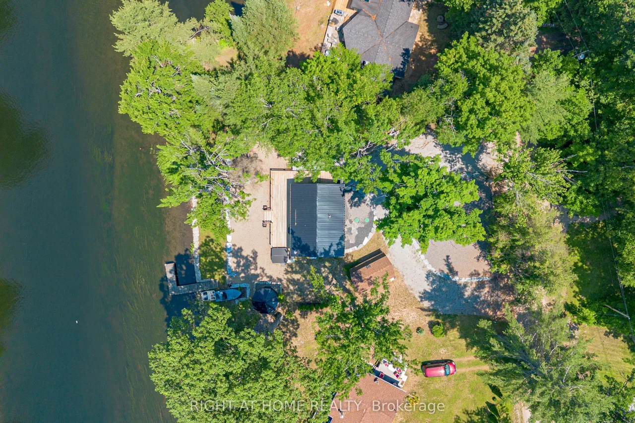 11 Little Bay Drive — photo 2