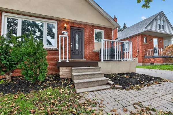 245 Glenholme Avenue — photo 2