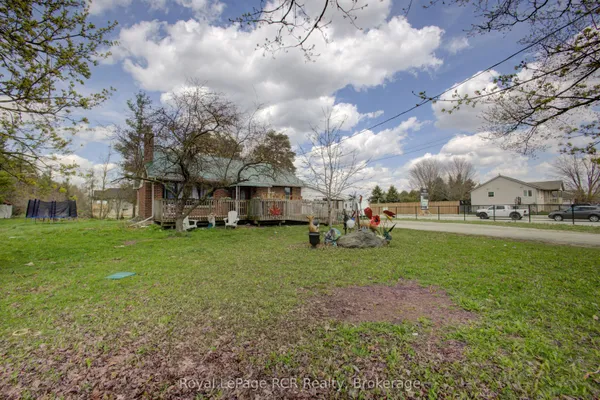 460 Domville Street — photo 2