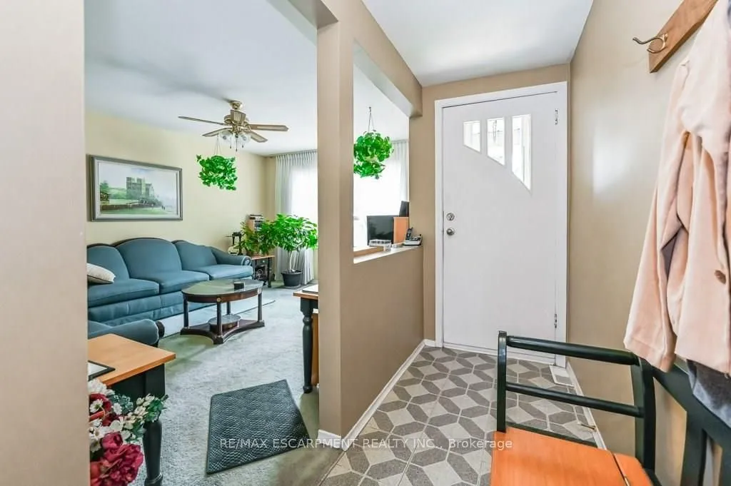 641 Limeridge Road E — photo 2