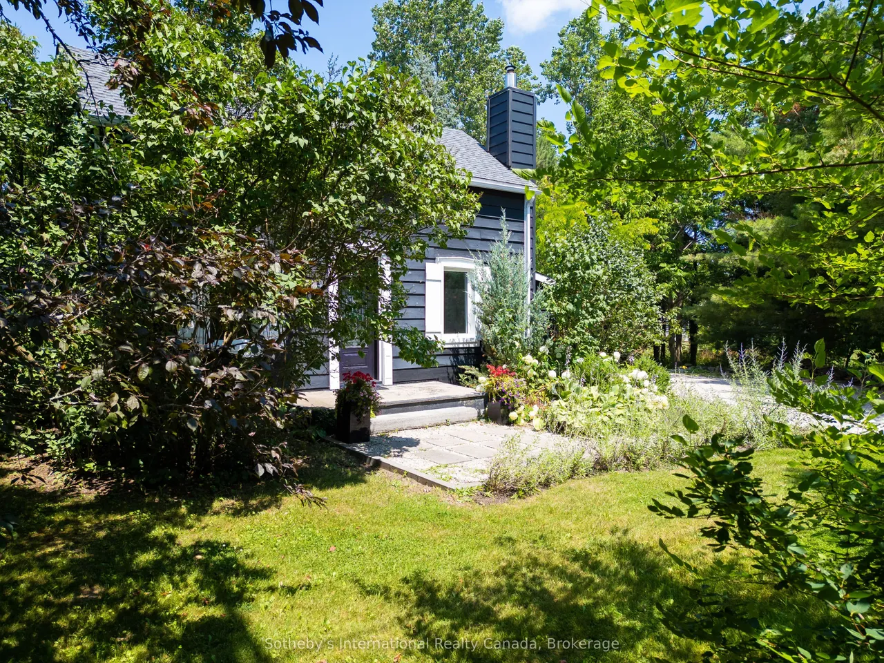 119 Matilda Street — photo 2