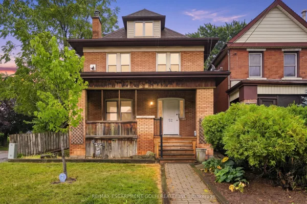 52 Kensington Avenue N