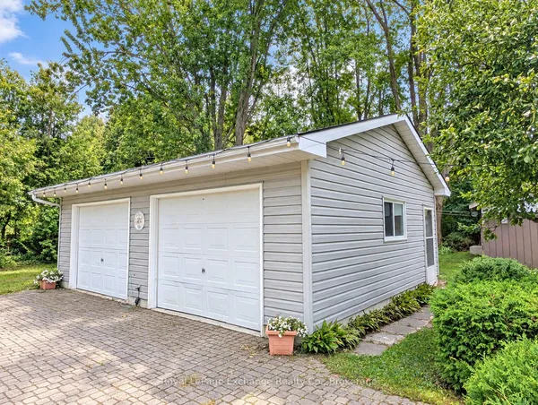 39 McConnell Drive — photo 2