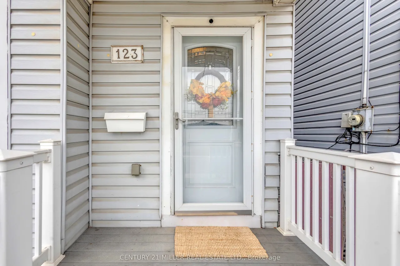 123 Hillyard Street — photo 3