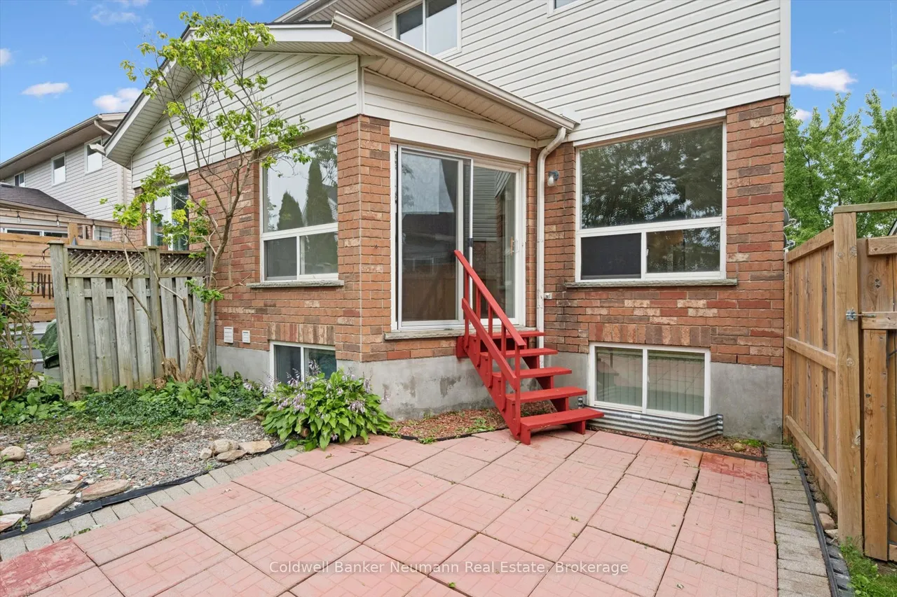 24 Lee Street — photo 46