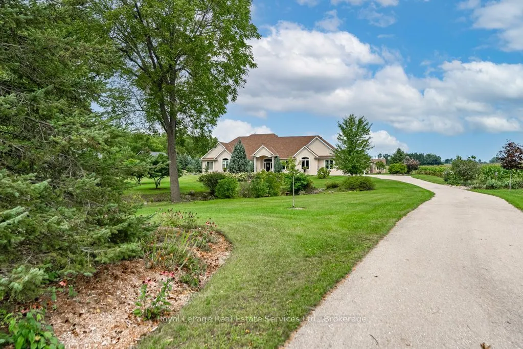 365 Robinson Road — photo 43