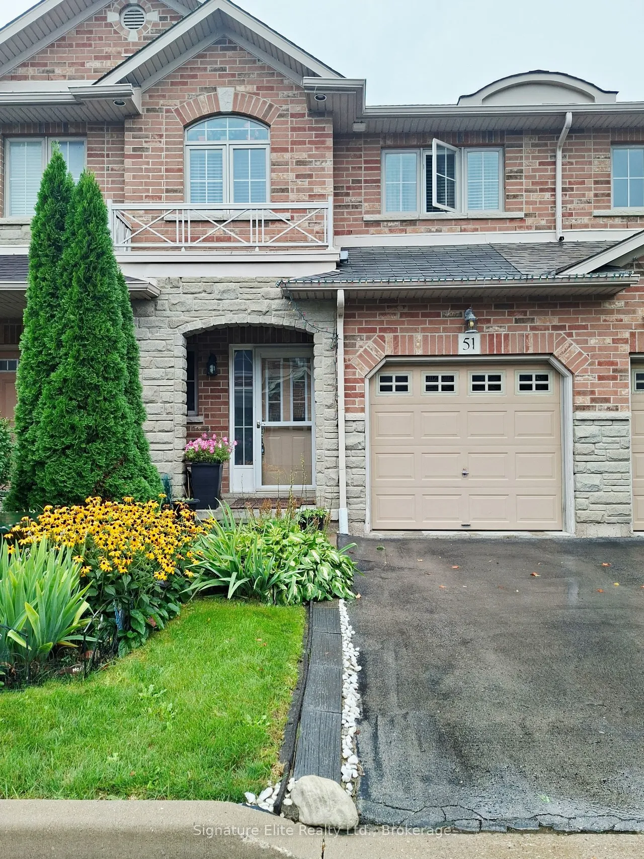 51 Marina Point Crescent