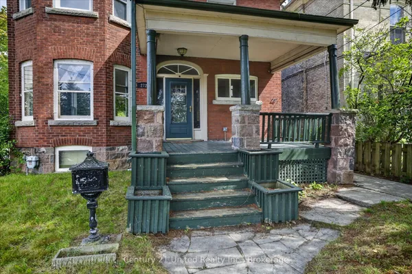 272 Burnham Street — photo 2