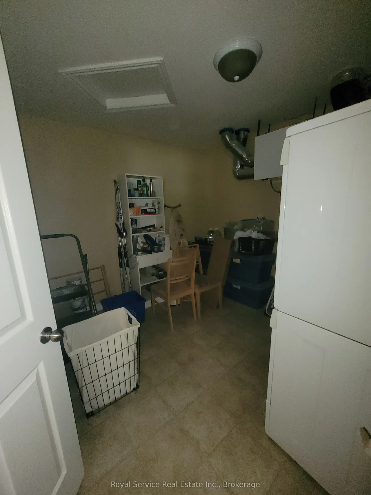 325 Densmore Road — photo 13