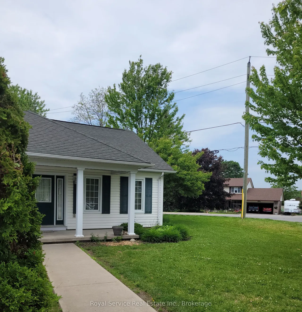 325 Densmore Road — photo 2