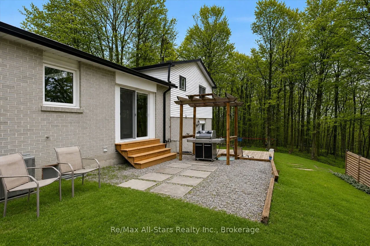 1558 Highway 7A — photo 38