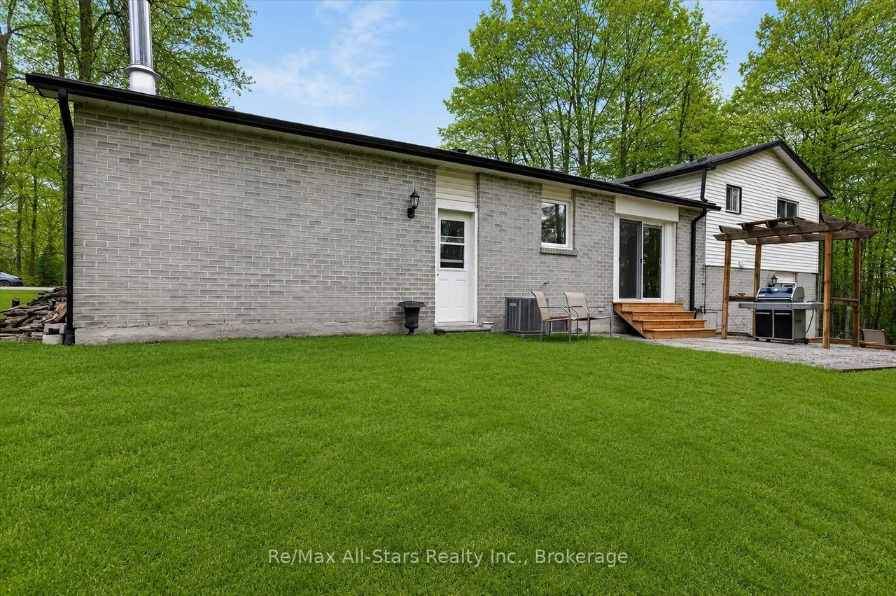1558 Highway 7A — photo 37