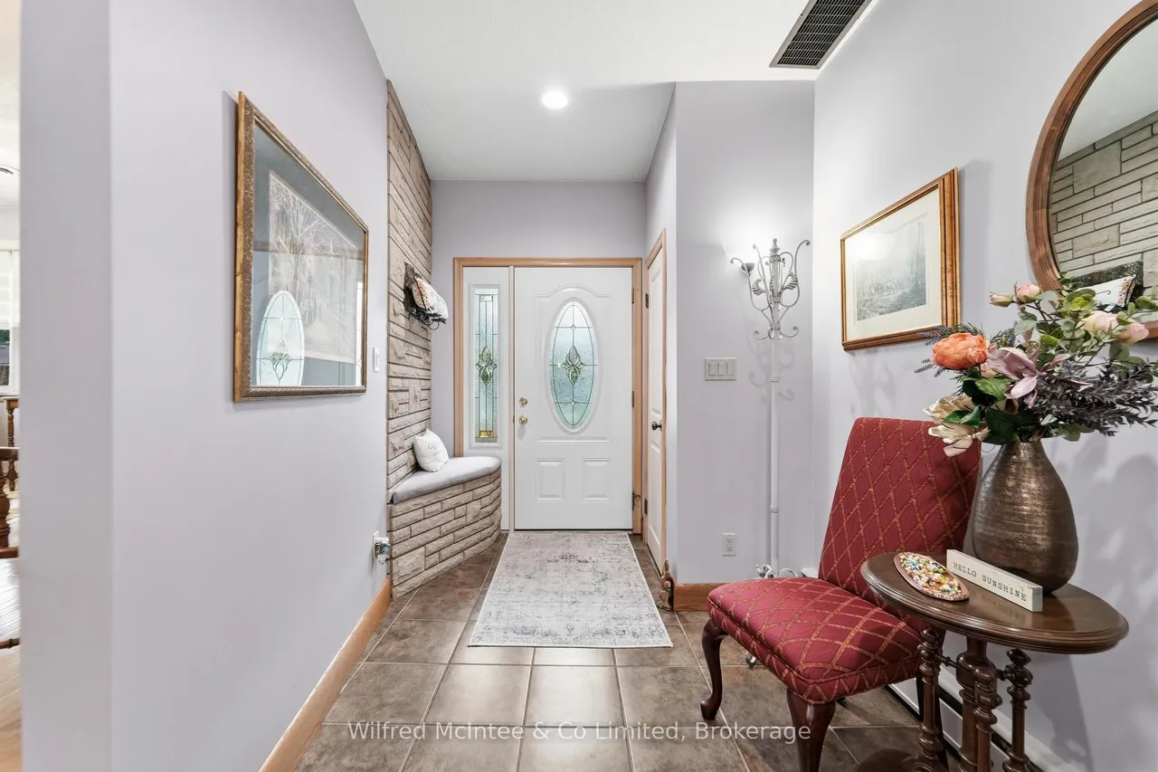 31 Johnstone Boulevard — photo 50