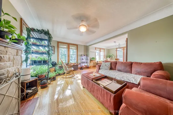 1853 Governors Road — photo 2