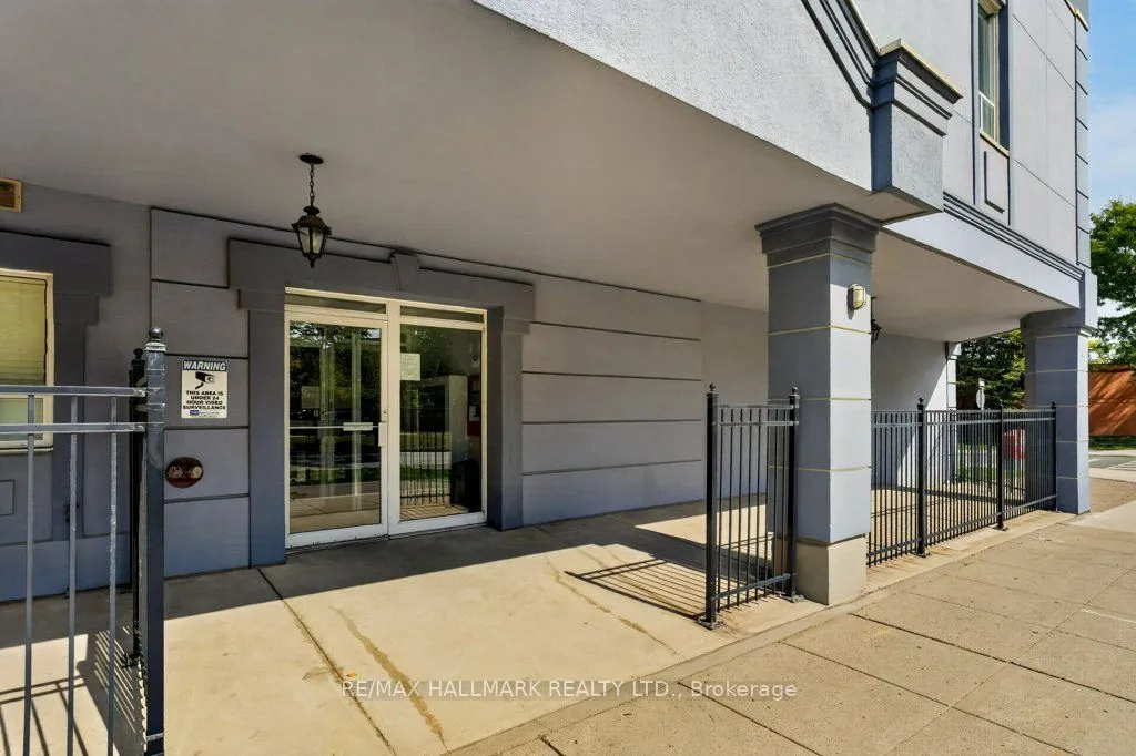 400 York Boulevard — photo 3