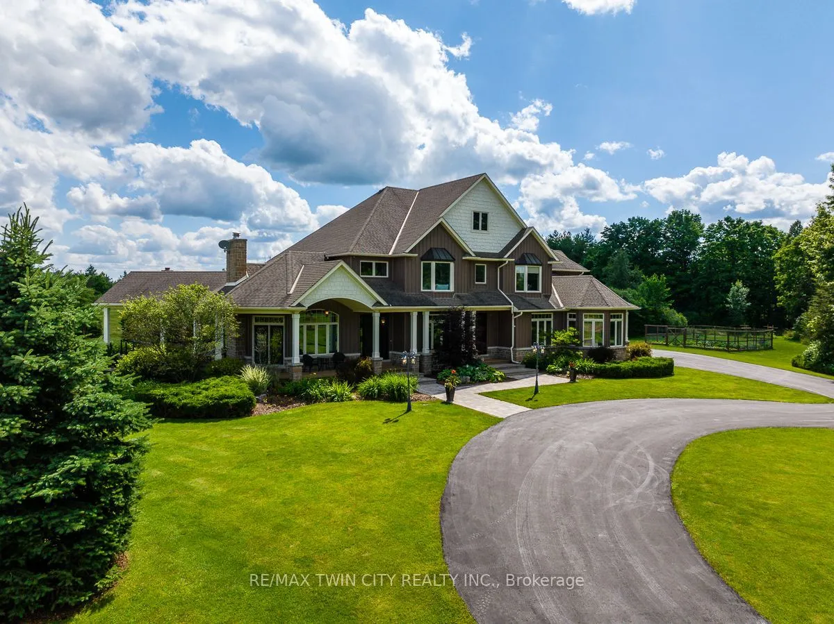 1532 6th Concession Road W