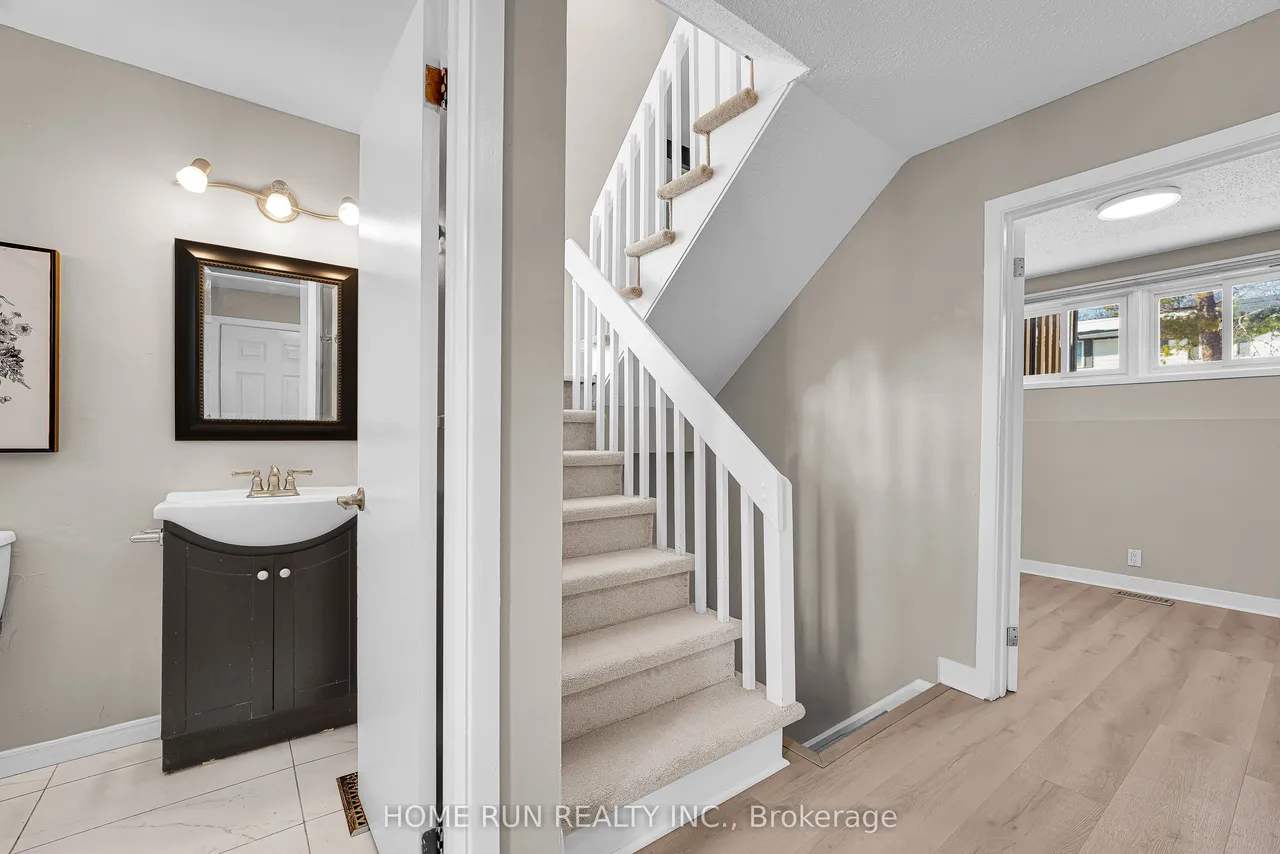 1259 Meadowlands Drive E — photo 3