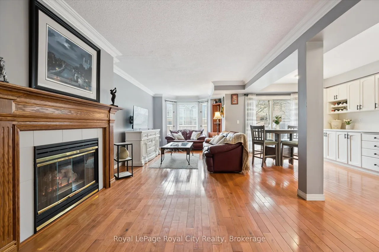 941 Gordon Street — photo 3