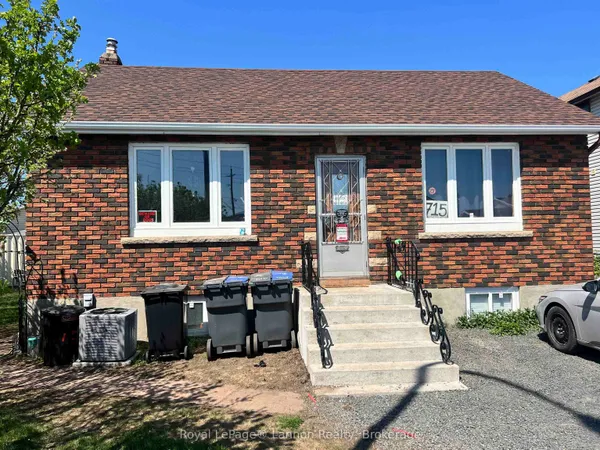 715 May Street N
