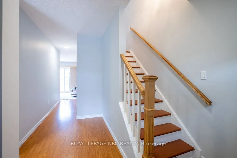 65 Dorchester Boulevard — photo 3