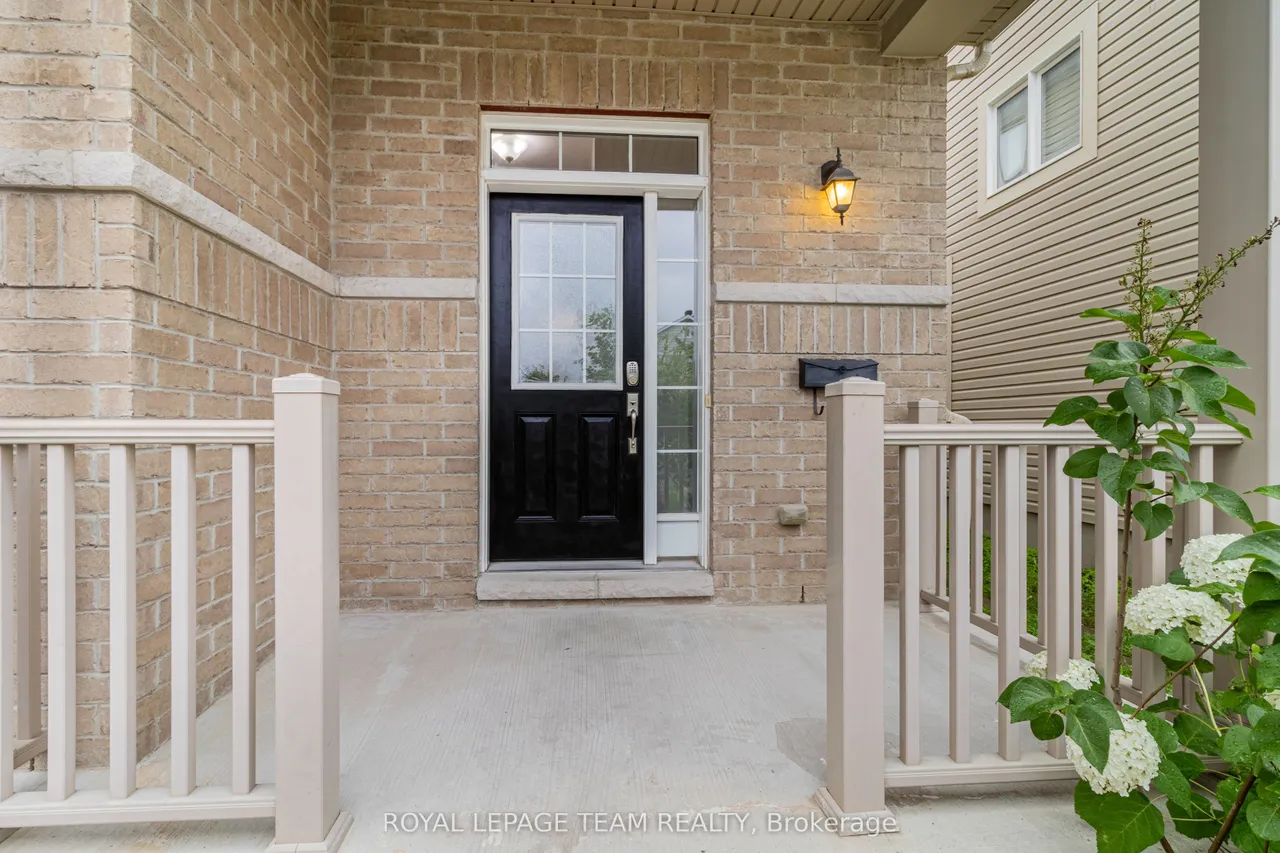 57 Crownridge Drive — photo 3