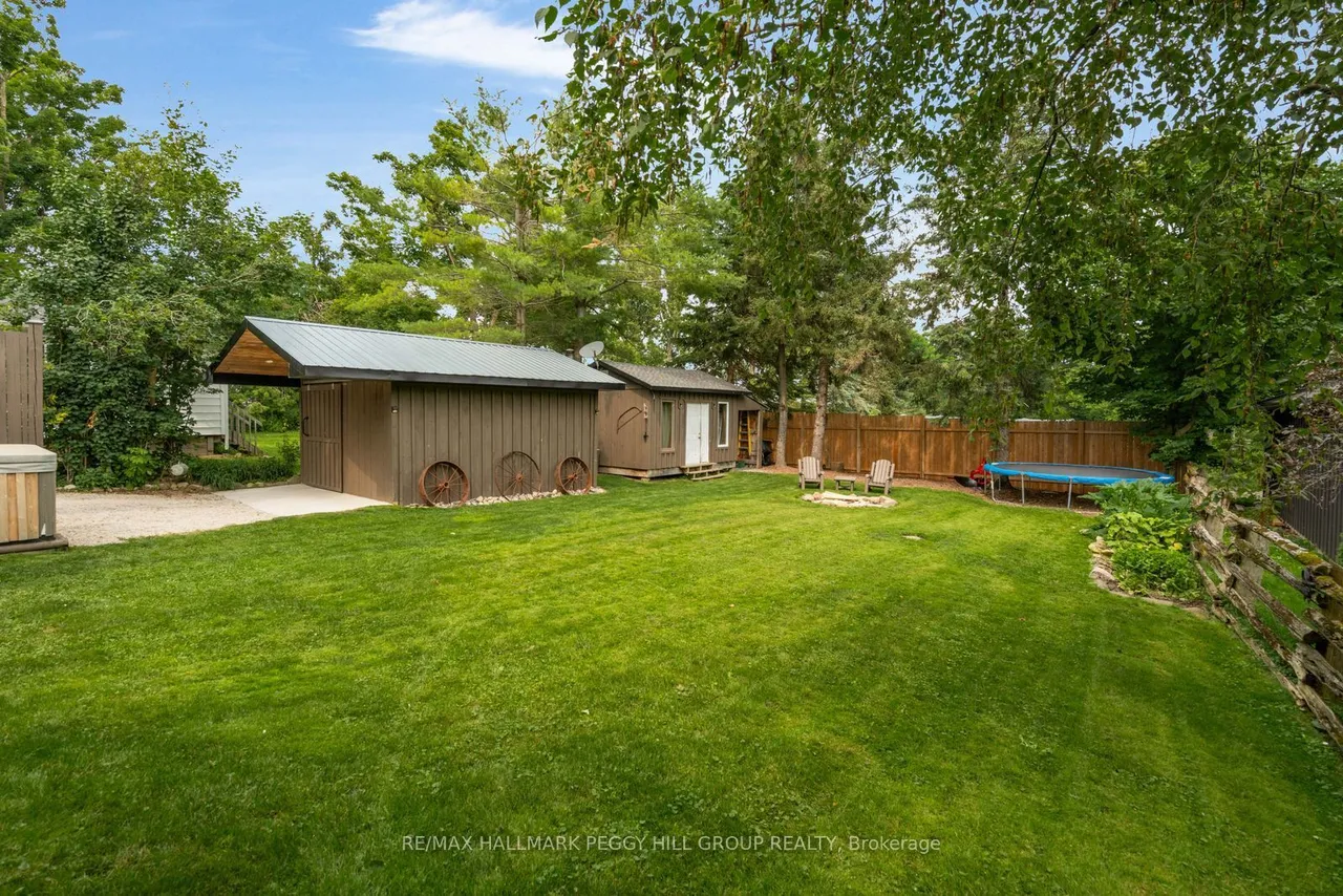 598321 2nd Line W — photo 15