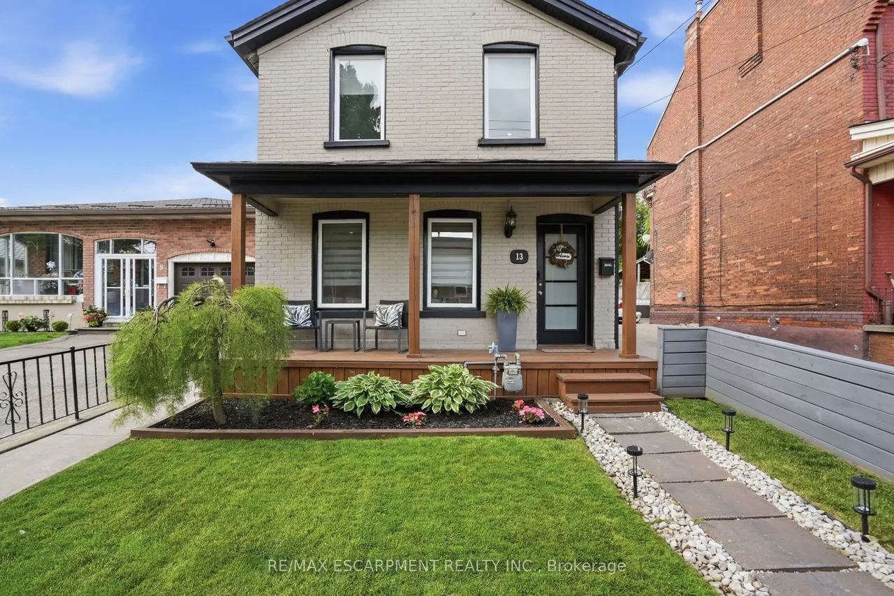 13 Picton Street W
