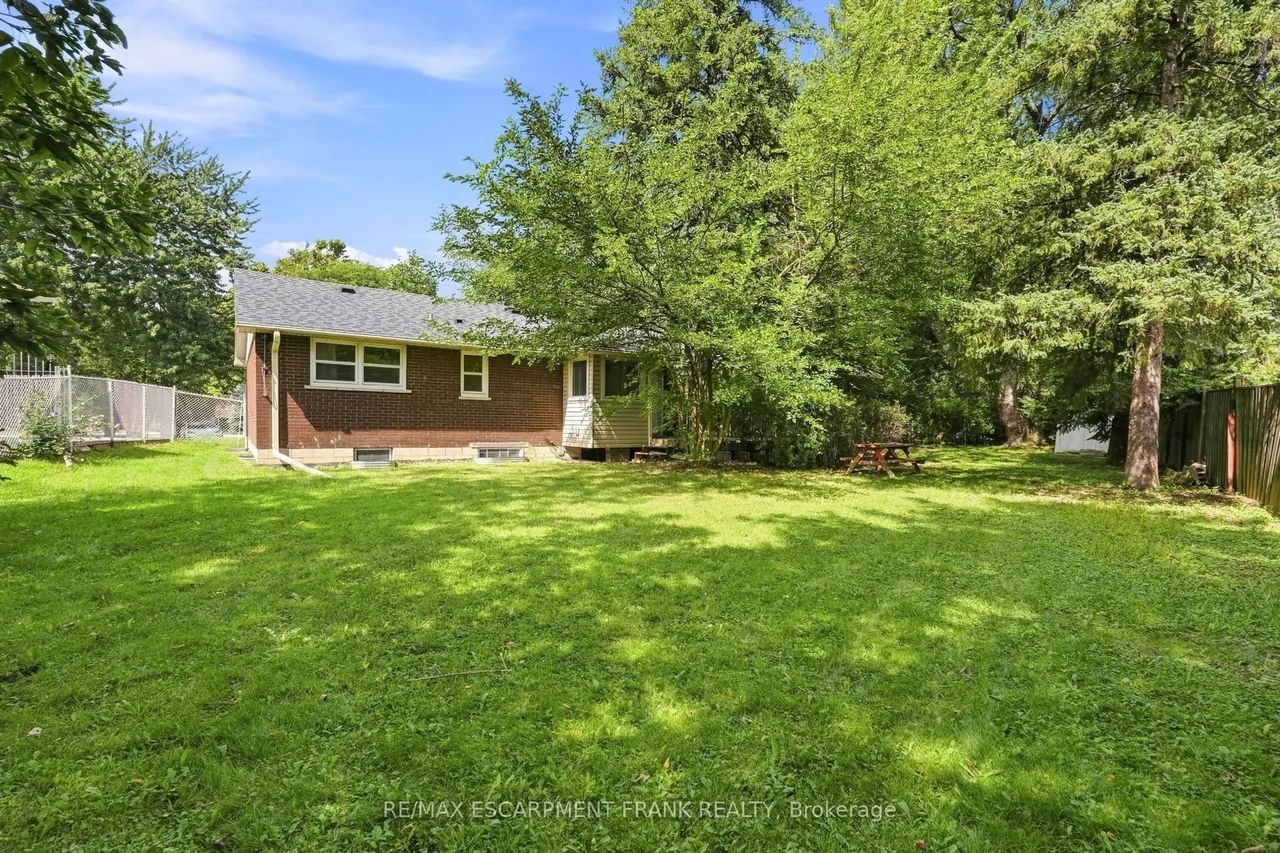 8 EMMING Court — photo 3
