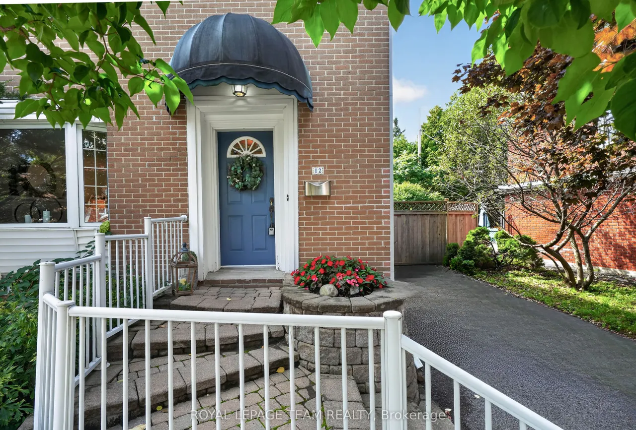 12 Lenore Place — photo 2