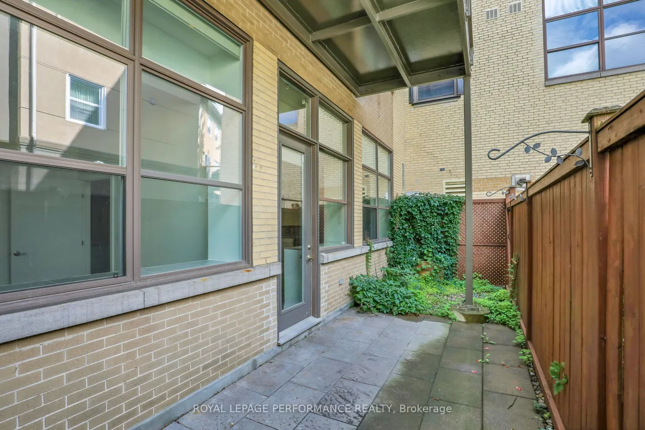 345 St. Denis Street — photo 25