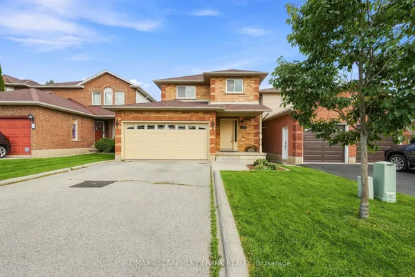 79 LYNNETTE Drive