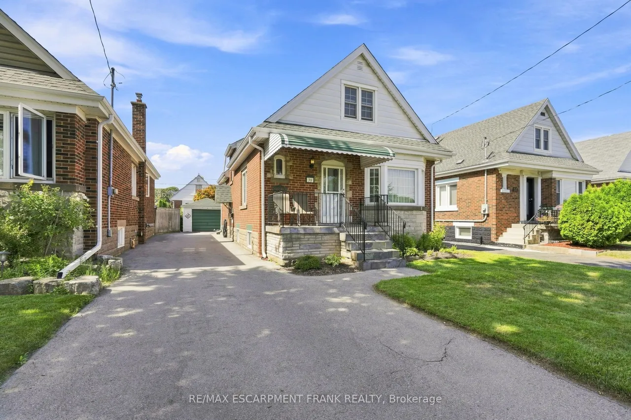 38 GARSIDE Avenue S — photo 3