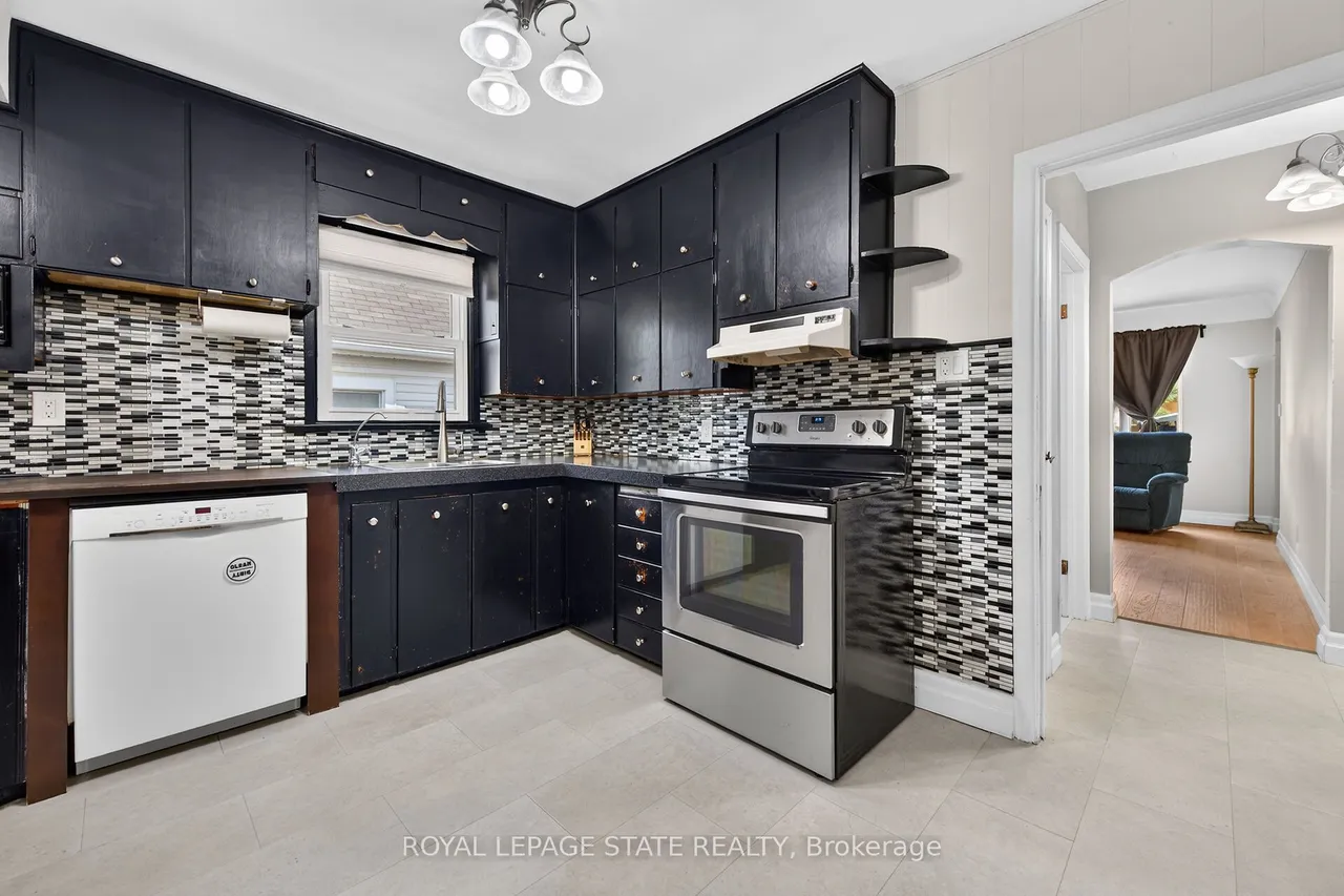 302 East 28th Street — photo 2
