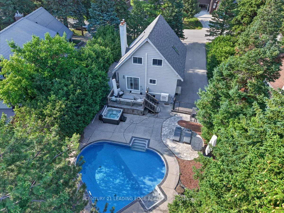 143 Campbell Crescent — photo 3