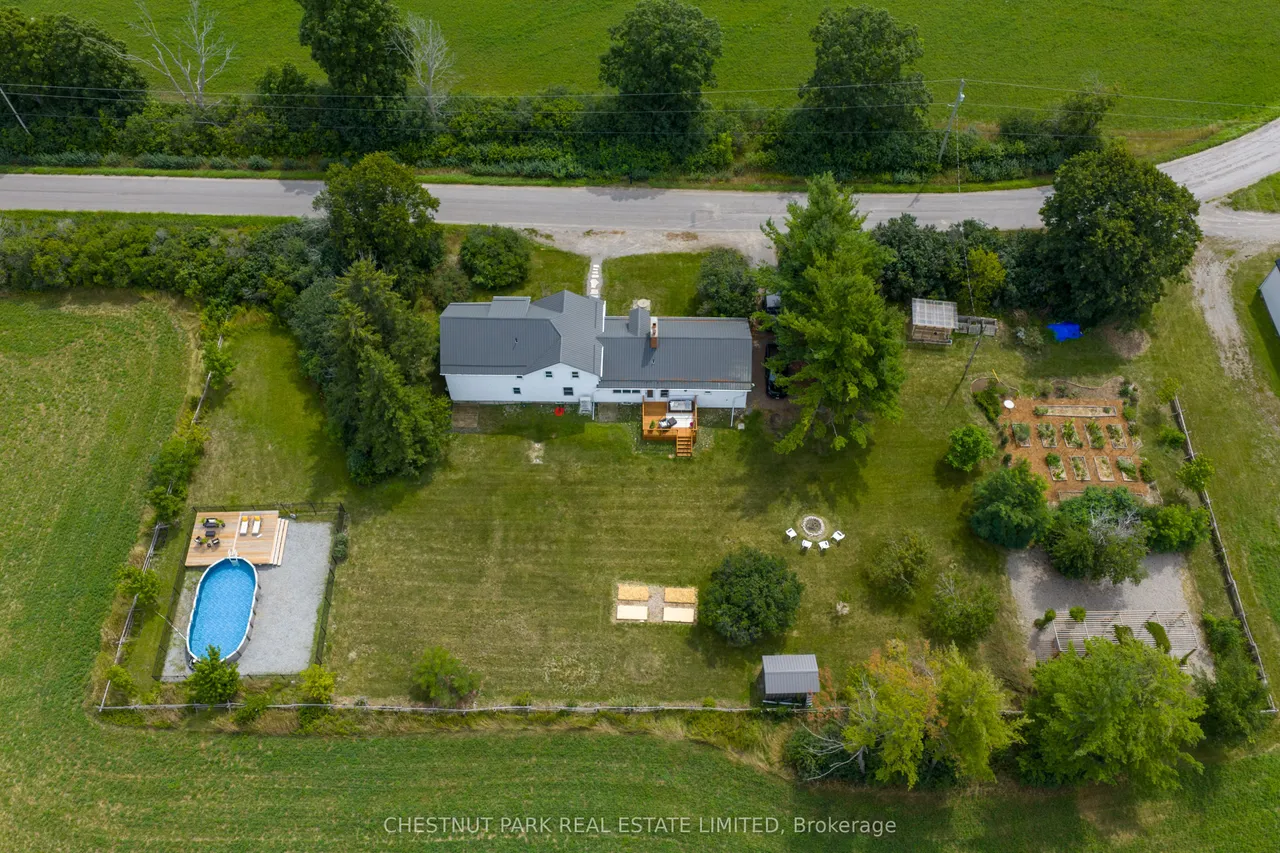 985 Melville Road — photo 33