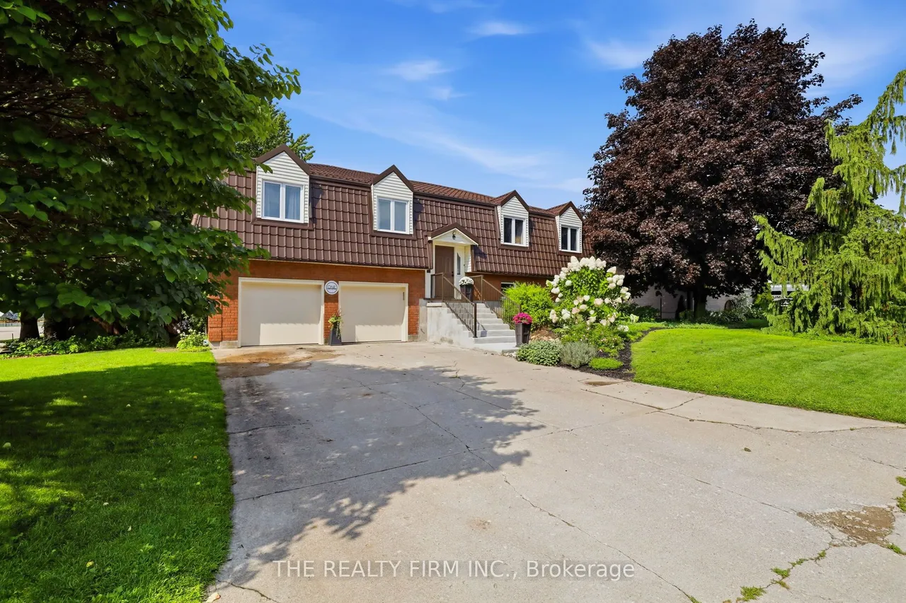1 Hueston Drive — photo 2