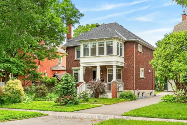 318 CLEMOW Avenue