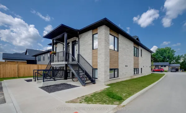 440 Wellington Street E — photo 2