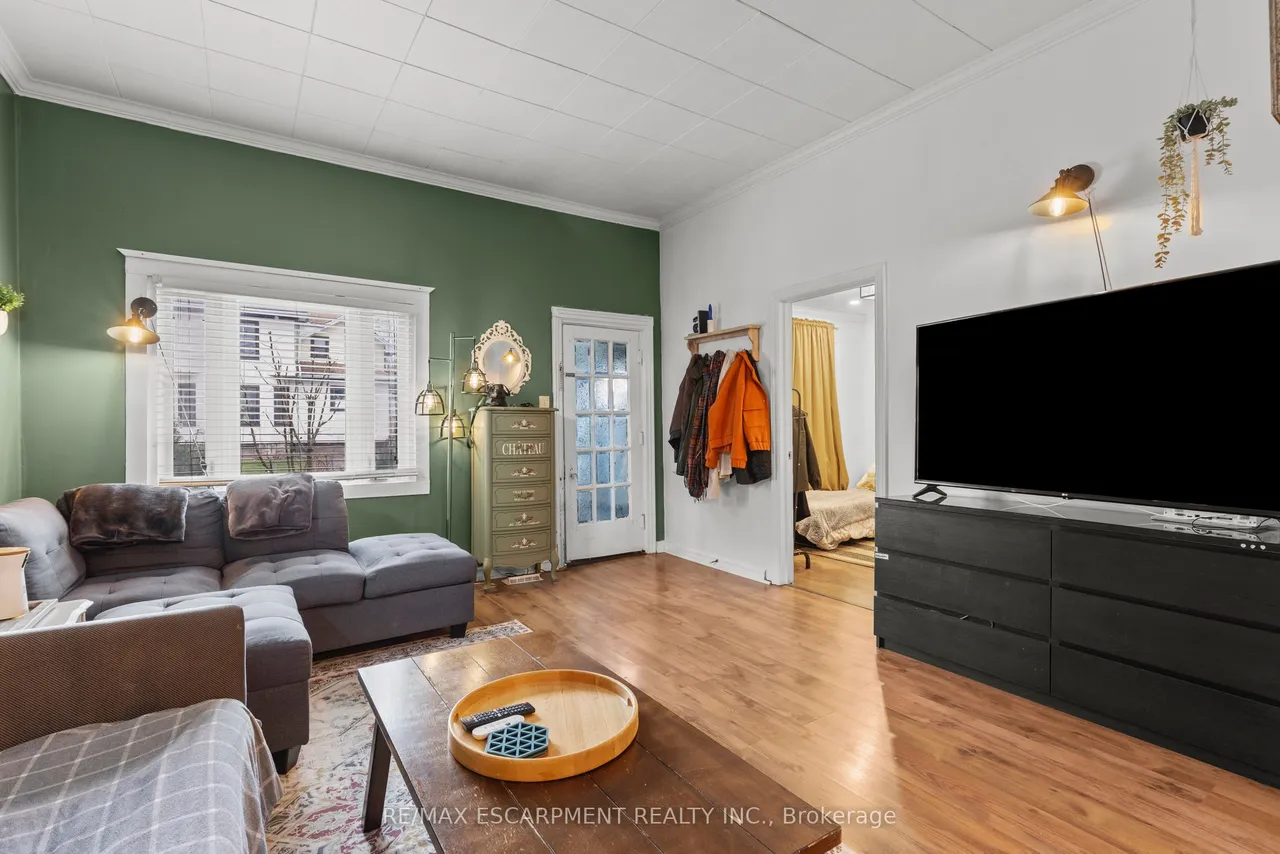 4774 Saint Clair Avenue — photo 3