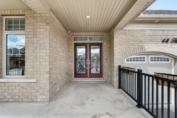 48 HARPIN Way E