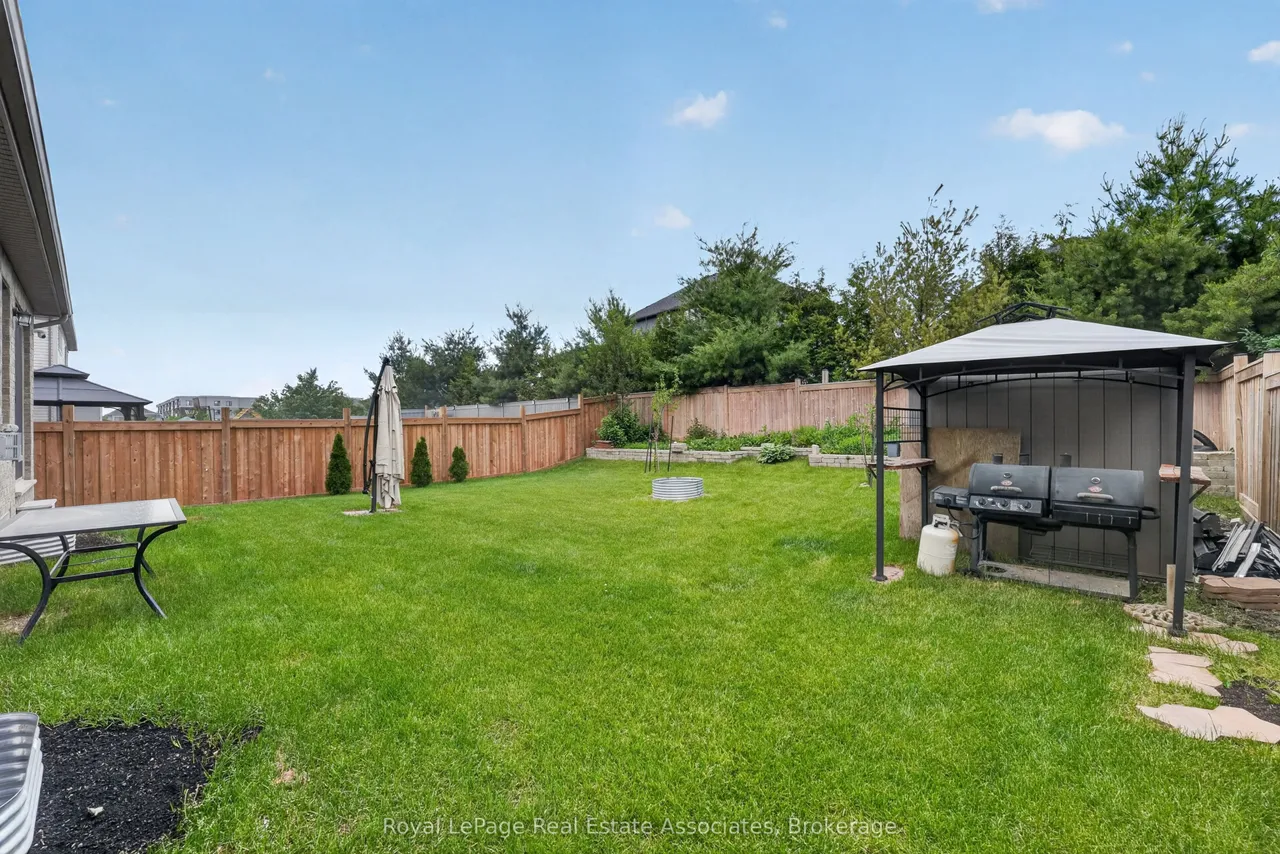 48 HARPIN Way E — photo 30
