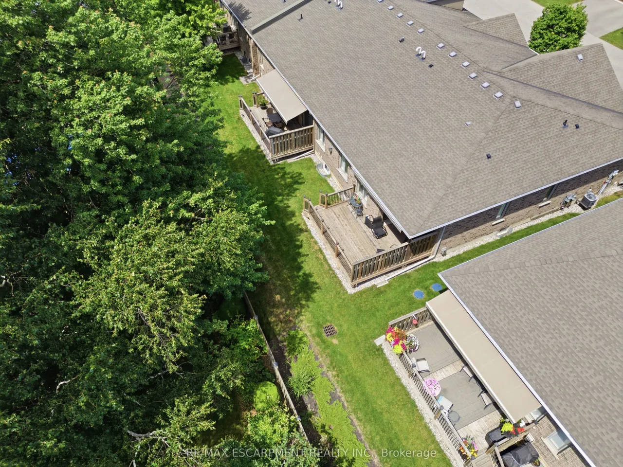 30 Cedar Street — photo 44