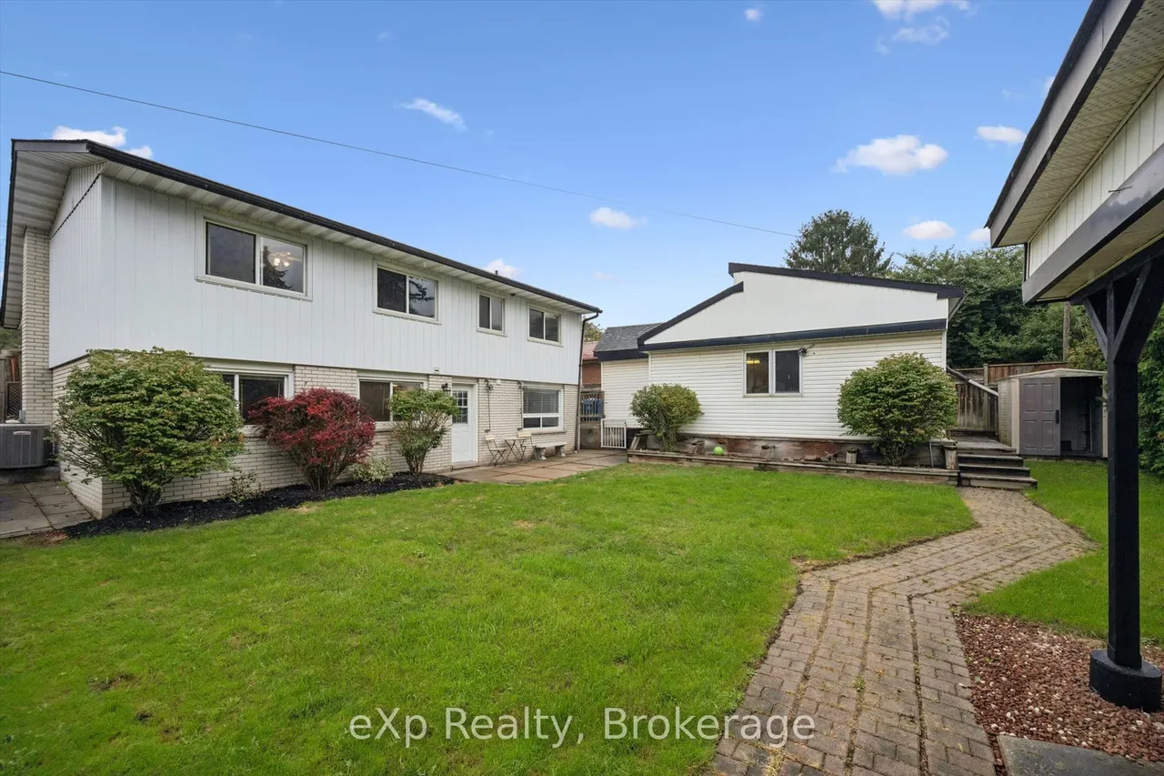 130 Speedvale Avenue W — photo 3